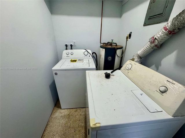 1529 SW 22nd St 2, Fort Lauderdale, FL 33315