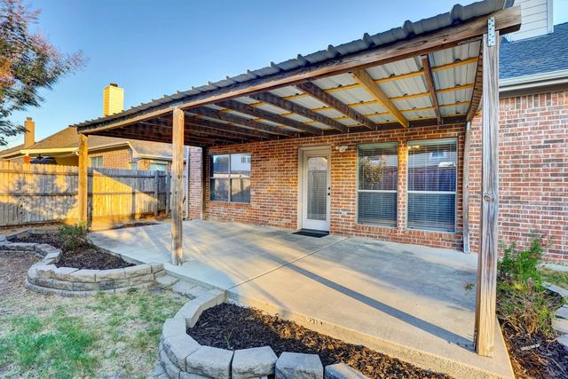 409 Silver Mine Drive, Justin, TX 76247