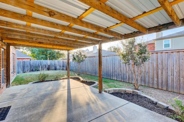 409 Silver Mine Drive, Justin, TX 76247