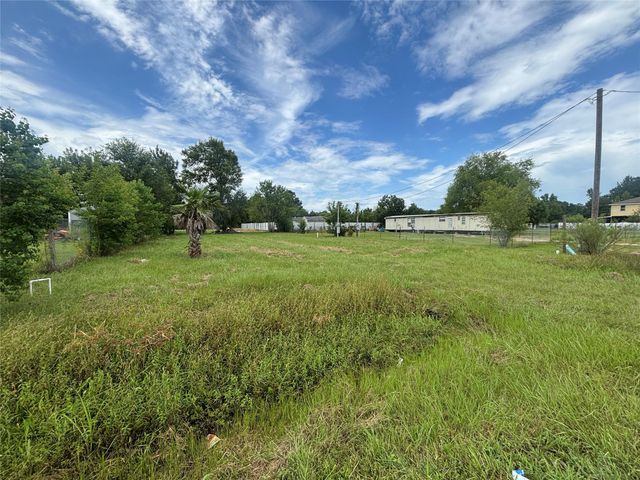 969 County Road 3479j, Cleveland, TX 77327