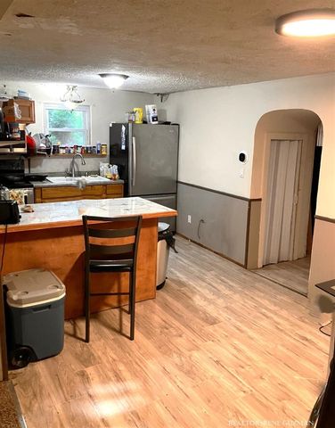 1420 Reo Road, Lansing, MI 48910