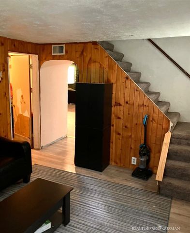 1420 Reo Road, Lansing, MI 48910