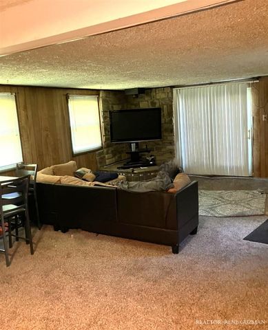 1420 Reo Road, Lansing, MI 48910