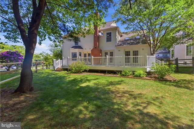8322 COTTAGE HILL CT, Gaithersburg, MD 20877