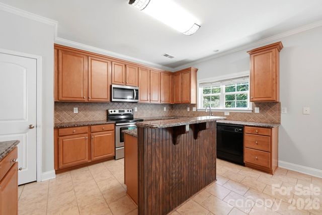 2978 NW Deep Cove Drive NW, Concord, NC 28027