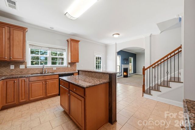 2978 NW Deep Cove Drive NW, Concord, NC 28027