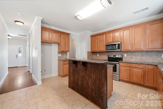2978 NW Deep Cove Drive NW, Concord, NC 28027