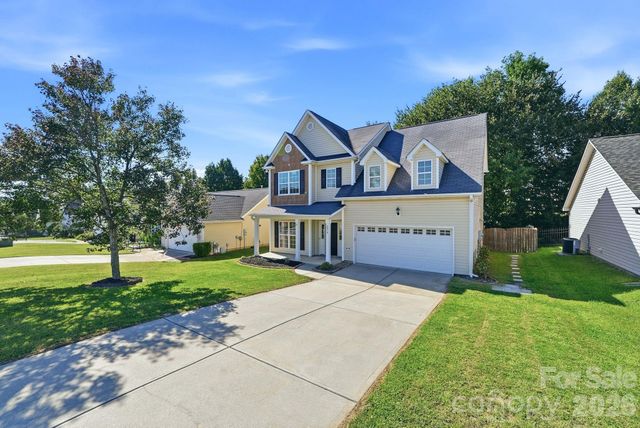 2978 NW Deep Cove Drive NW, Concord, NC 28027