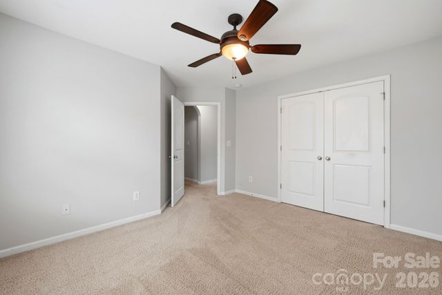 2978 NW Deep Cove Drive NW, Concord, NC 28027