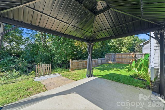 2978 NW Deep Cove Drive NW, Concord, NC 28027