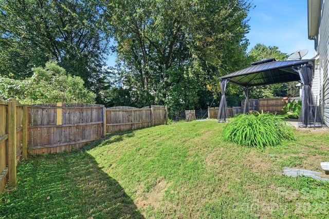 2978 NW Deep Cove Drive NW, Concord, NC 28027