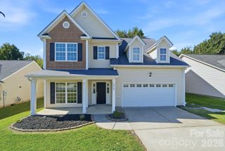 2978 NW Deep Cove Drive NW, Concord, NC 28027