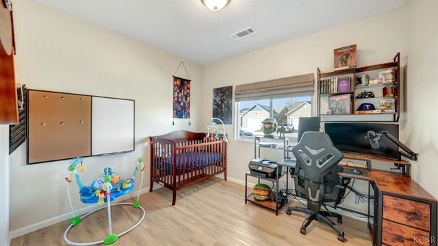 13713 Crocus Way, Armona, CA 93202