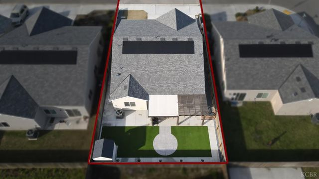 13713 Crocus Way, Armona, CA 93202