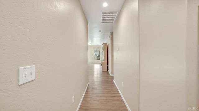 13713 Crocus Way, Armona, CA 93202