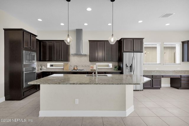 3724 BURNT PINE Drive, Jacksonville, FL 32224