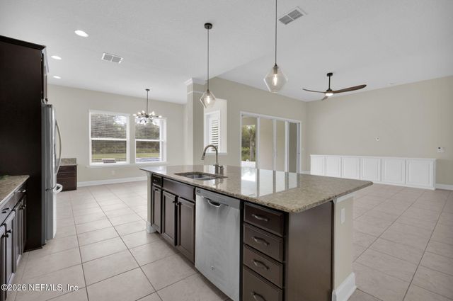 3724 BURNT PINE Drive, Jacksonville, FL 32224