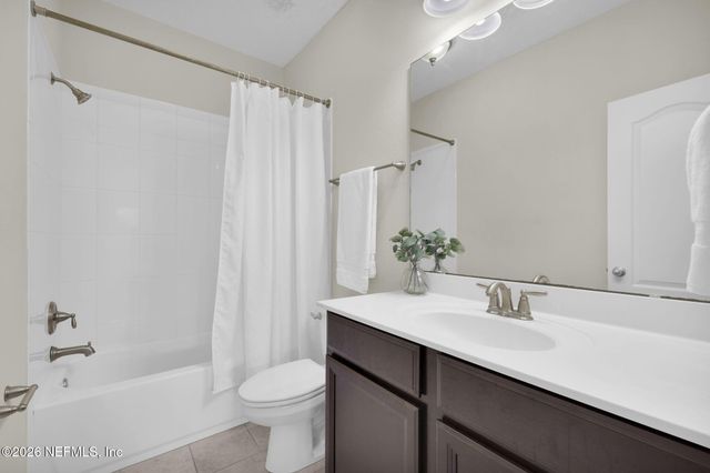 3724 BURNT PINE Drive, Jacksonville, FL 32224