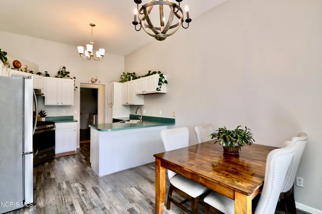 7155 E Lake Court, Perrysburg, OH 43551