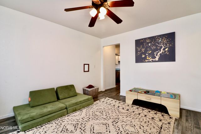 7155 E Lake Court, Perrysburg, OH 43551