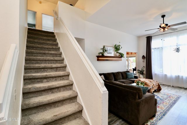 7155 E Lake Court, Perrysburg, OH 43551