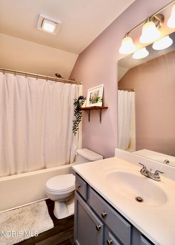 7155 E Lake Court, Perrysburg, OH 43551