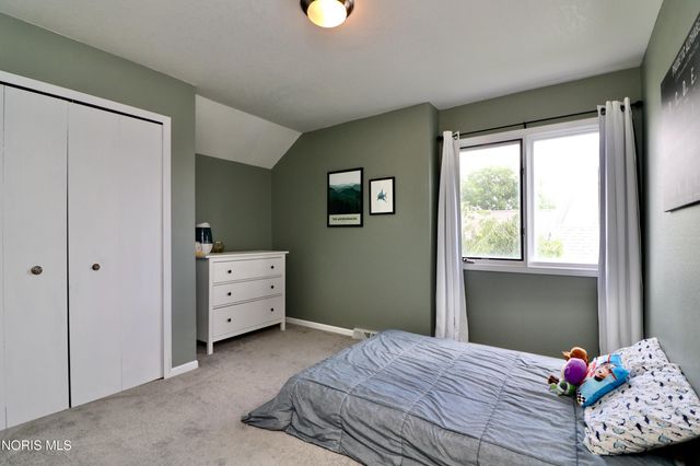 7155 E Lake Court, Perrysburg, OH 43551