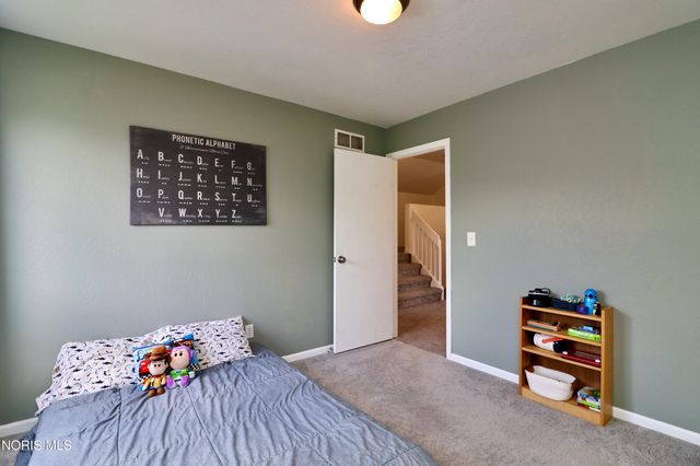 7155 E Lake Court, Perrysburg, OH 43551