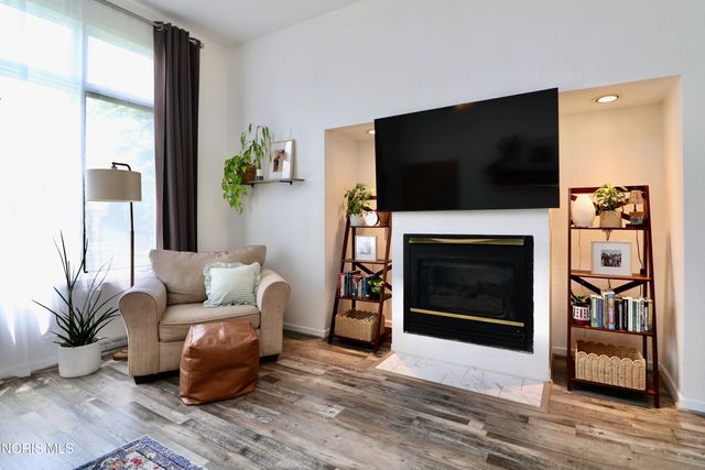 7155 E Lake Court, Perrysburg, OH 43551