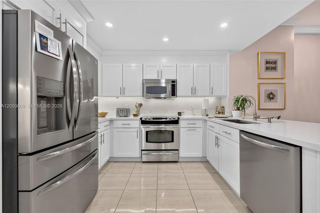 8390 SW 72nd Avenue, Miami, FL 33143