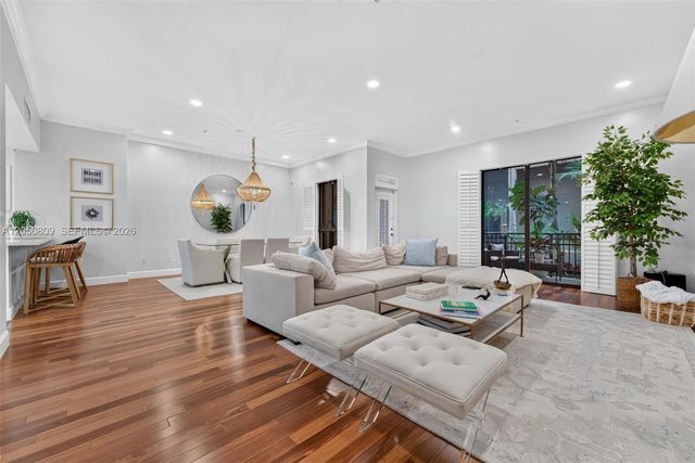 8390 SW 72nd Avenue, Miami, FL 33143