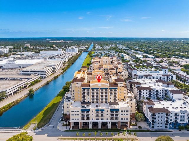 8390 SW 72nd Avenue, Miami, FL 33143