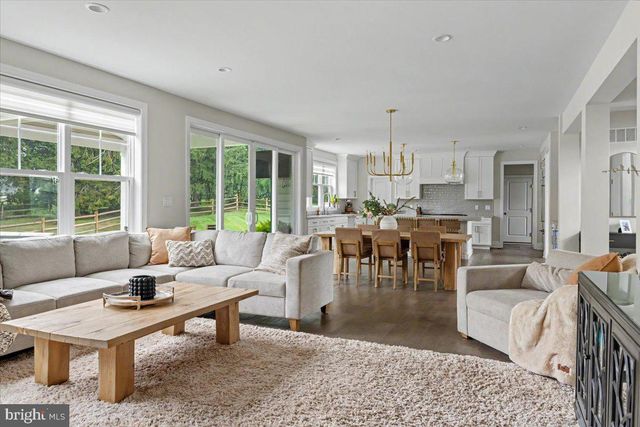 9 FOXTAIL LN, Doylestown, PA 18901