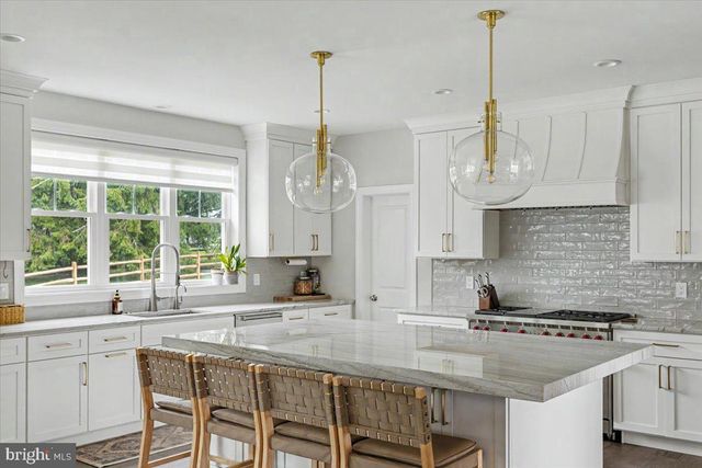 9 FOXTAIL LN, Doylestown, PA 18901