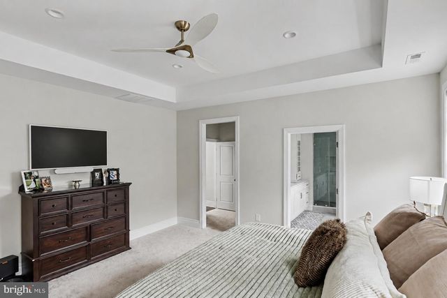 9 FOXTAIL LN, Doylestown, PA 18901