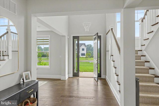 9 FOXTAIL LN, Doylestown, PA 18901