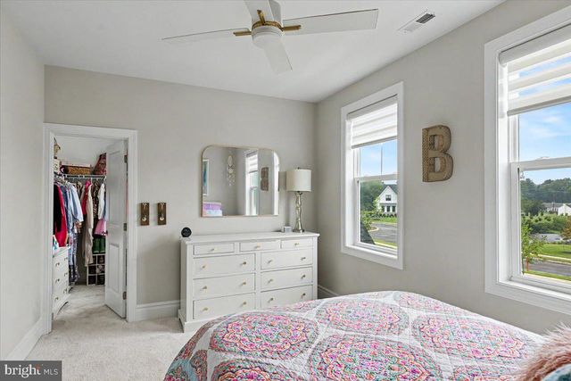 9 FOXTAIL LN, Doylestown, PA 18901