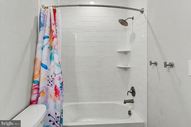9 FOXTAIL LN, Doylestown, PA 18901