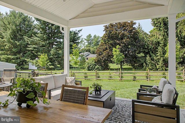 9 FOXTAIL LN, Doylestown, PA 18901