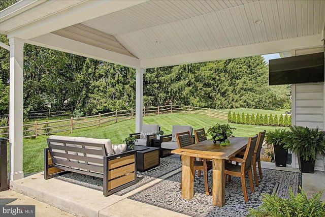 9 FOXTAIL LN, Doylestown, PA 18901
