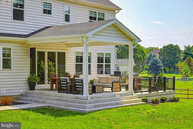 9 FOXTAIL LN, Doylestown, PA 18901