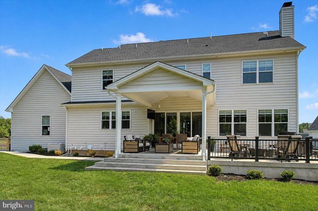 9 FOXTAIL LN, Doylestown, PA 18901