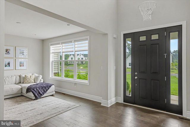 9 FOXTAIL LN, Doylestown, PA 18901