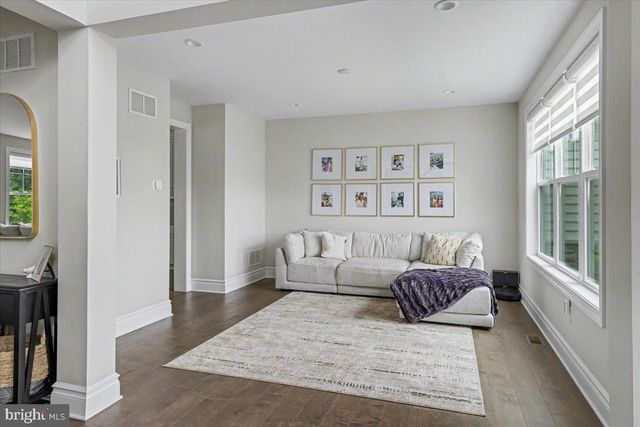 9 FOXTAIL LN, Doylestown, PA 18901