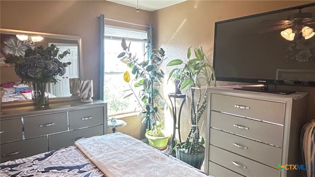 1004 Leah Drive, Troy, TX 76579