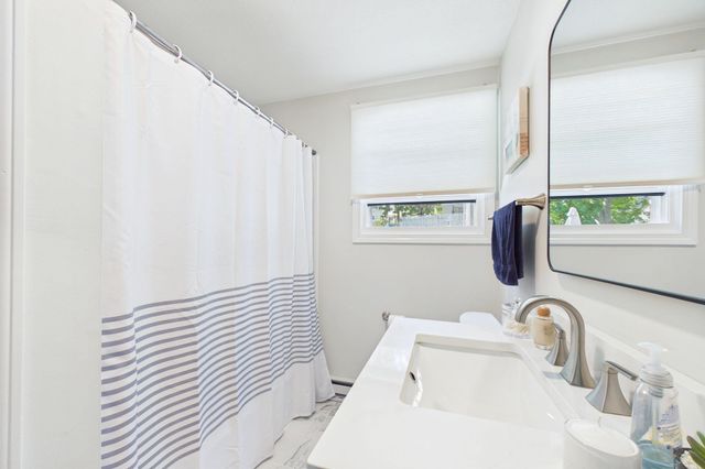 57 Stowe St, Fall River, MA 02720