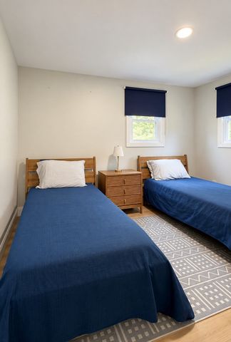 57 Stowe St, Fall River, MA 02720