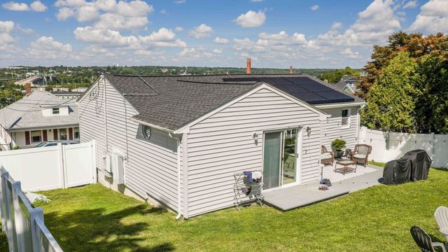 57 Stowe St, Fall River, MA 02720