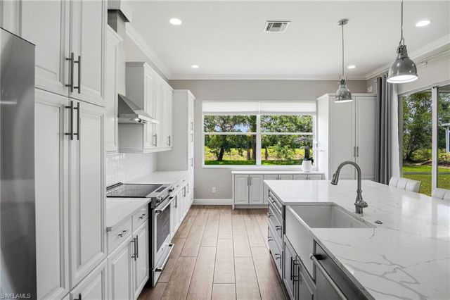 661 Grand Rapids BLVD, Naples, FL 34120