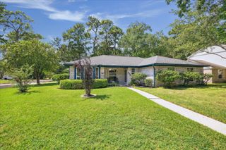 2001 Tickner Street, Conroe, TX 77301
